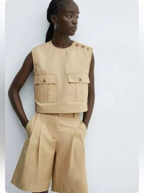 Mango High-Waist Shorts- Khaki